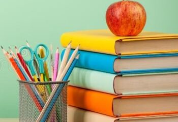 back-to-school-background-copy-space-121767227 back-to-school-background-copy-space-121767227